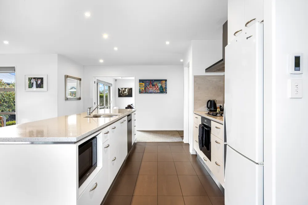 Photos of 99 Bibiana Street