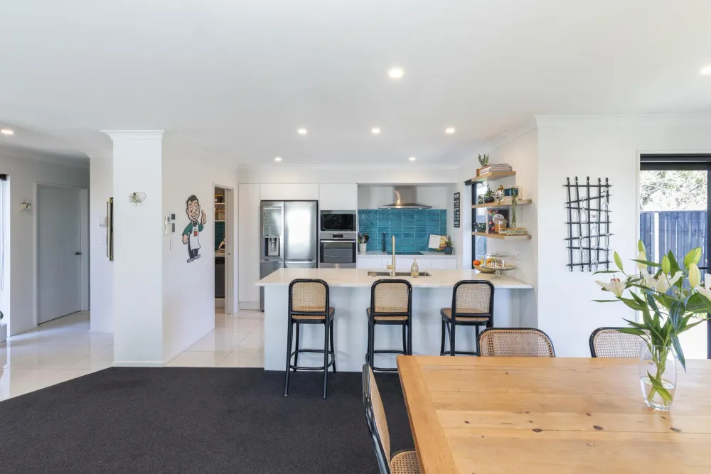 Photos of 17 Parawai Street
