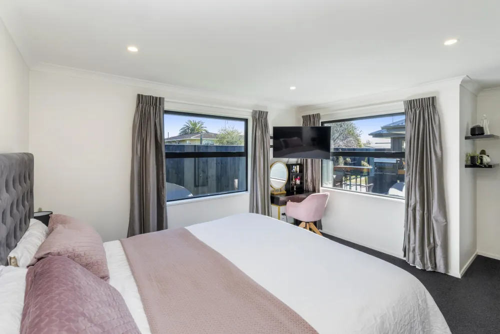 Photos of 17 Parawai Street
