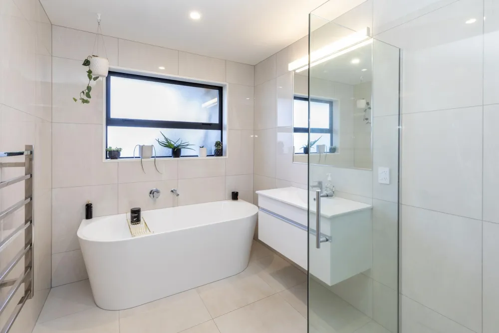 Photos of 17 Parawai Street