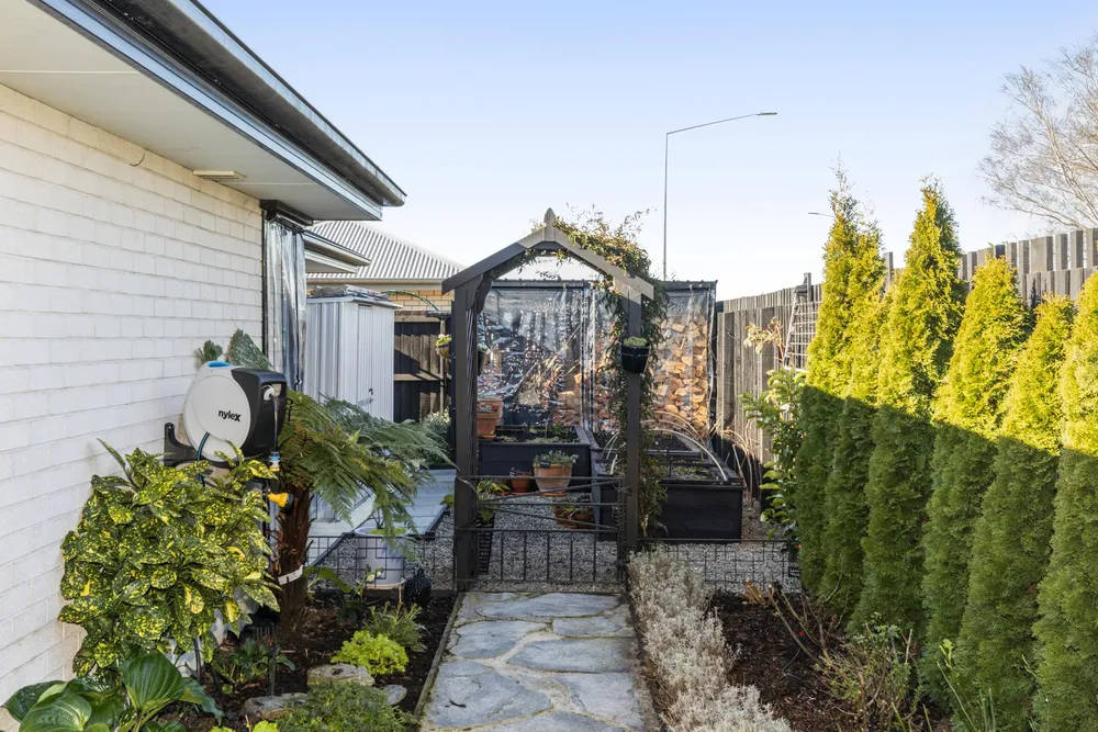 Photos of 17 Parawai Street