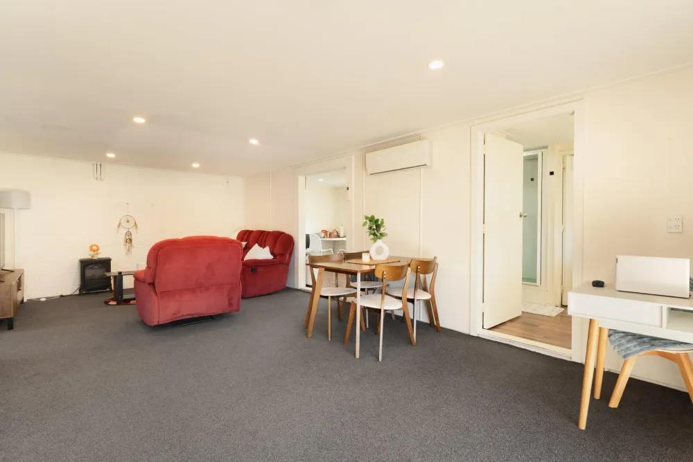 Photos of 131A Oceanview Road