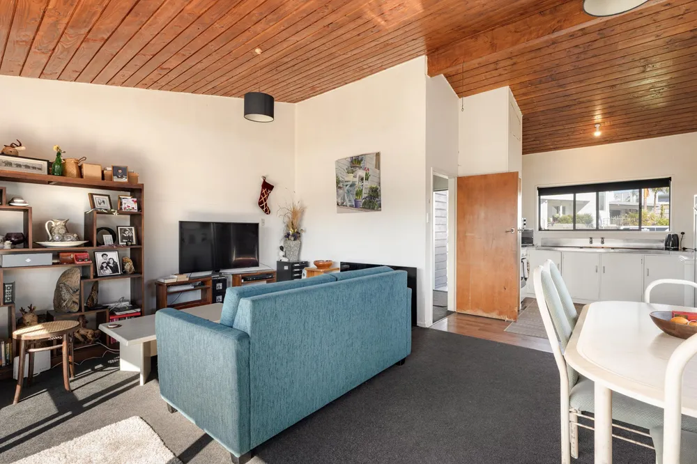 Photos of 131A Oceanview Road