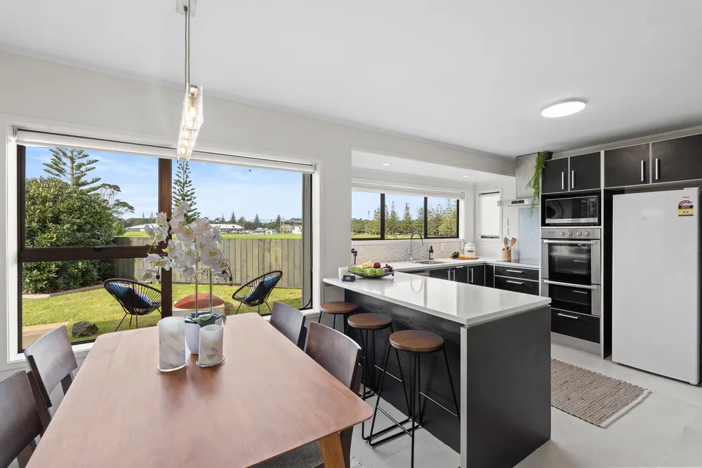 Photos of 2 Edgewater Grove