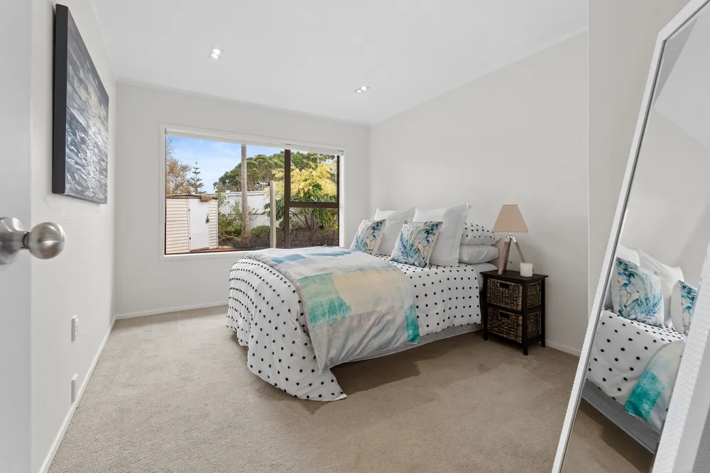 Photos of 2 Edgewater Grove