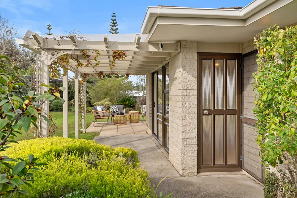 Photos of 2 Edgewater Grove