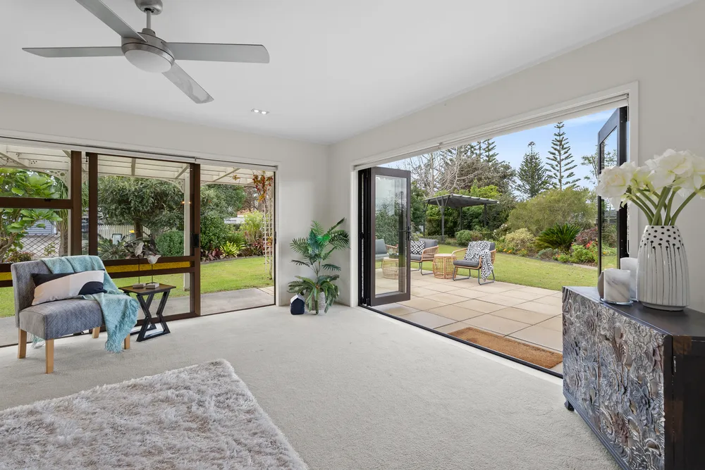 Photos of 2 Edgewater Grove
