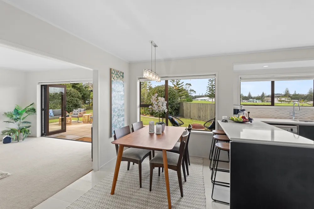 Photos of 2 Edgewater Grove