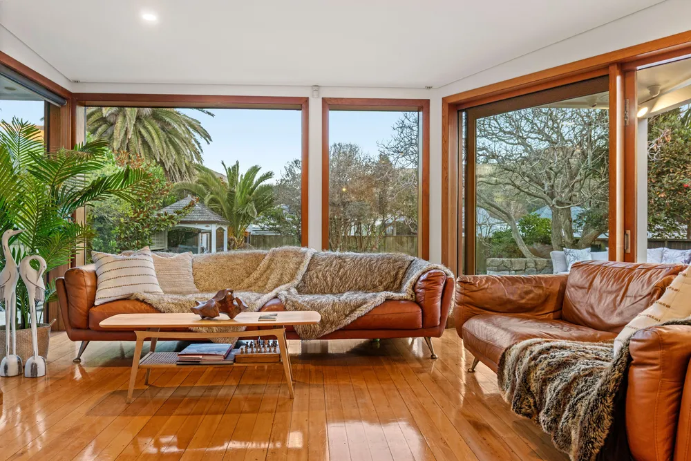 Photos of 122 Esplanade