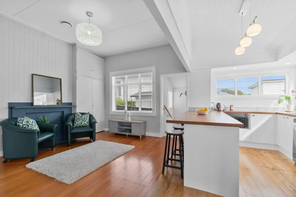 Photos of 38 Aramoana Avenue