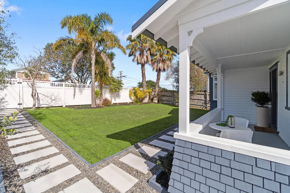 Photos of 38 Aramoana Avenue