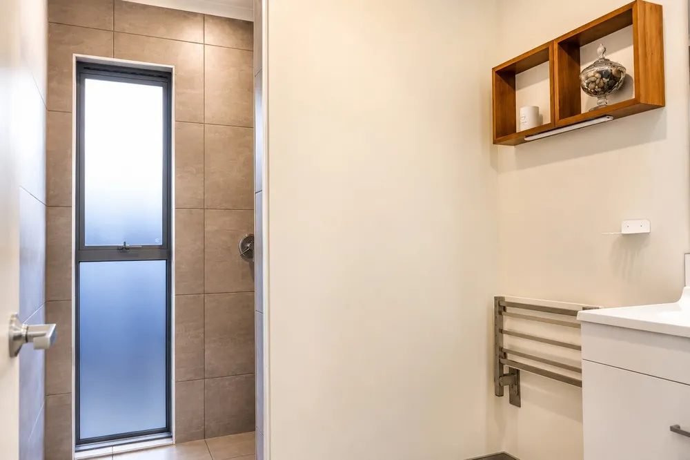 Photos of 25 Limbrick Crescent