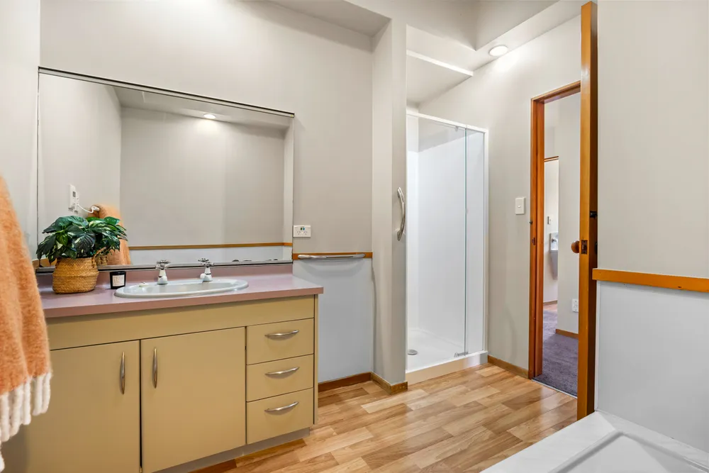 Photos of 14A Albatross Road