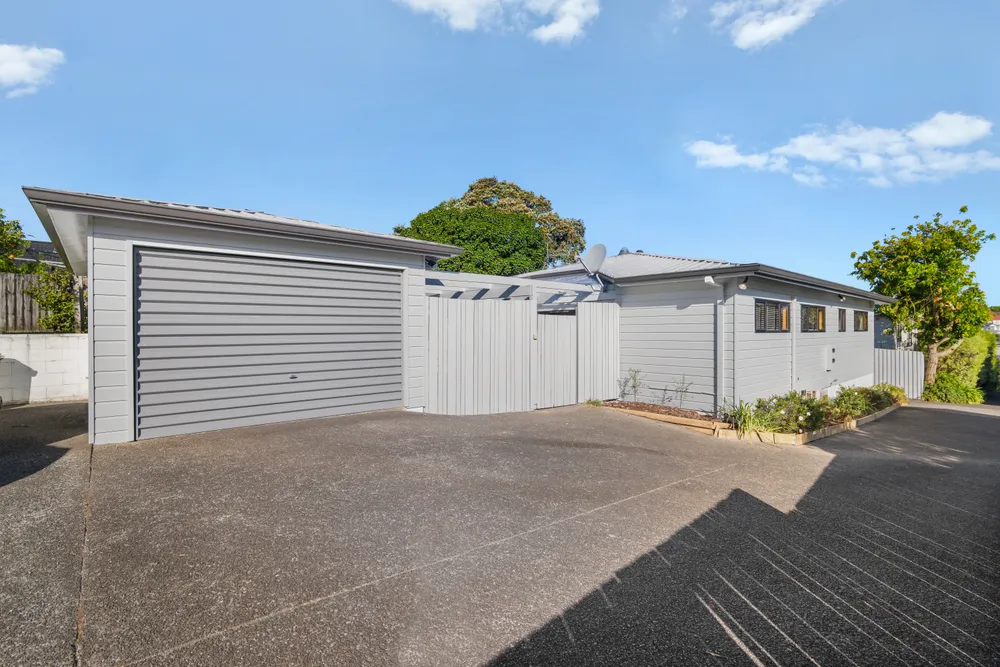Photos of 14A Albatross Road