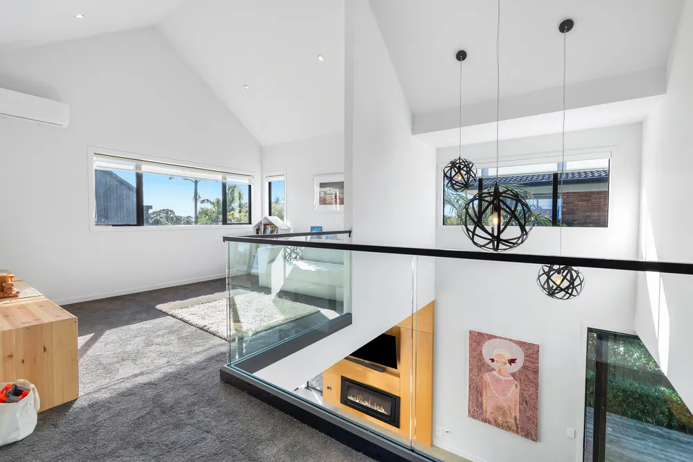 Photos of 1B Northumberland Avenue