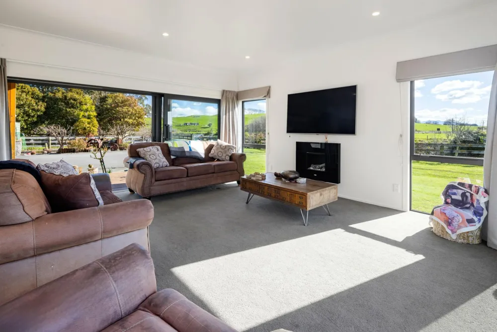 Photos of 299A Waikeria Road
