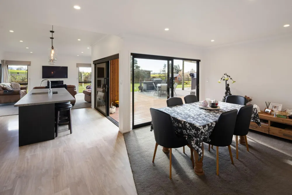 Photos of 299A Waikeria Road