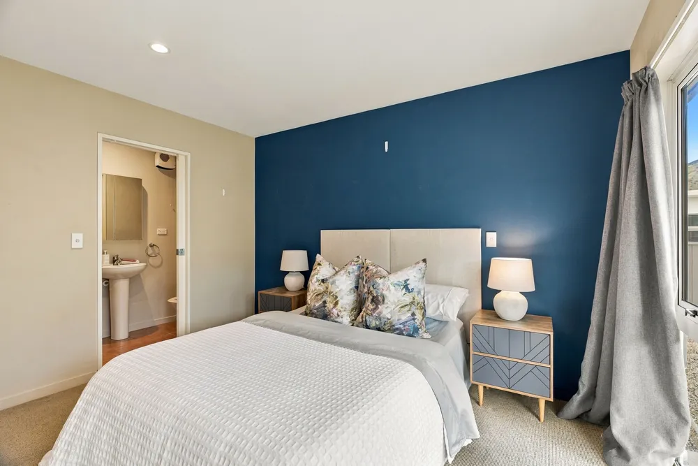 Photos of 225 Stone Street