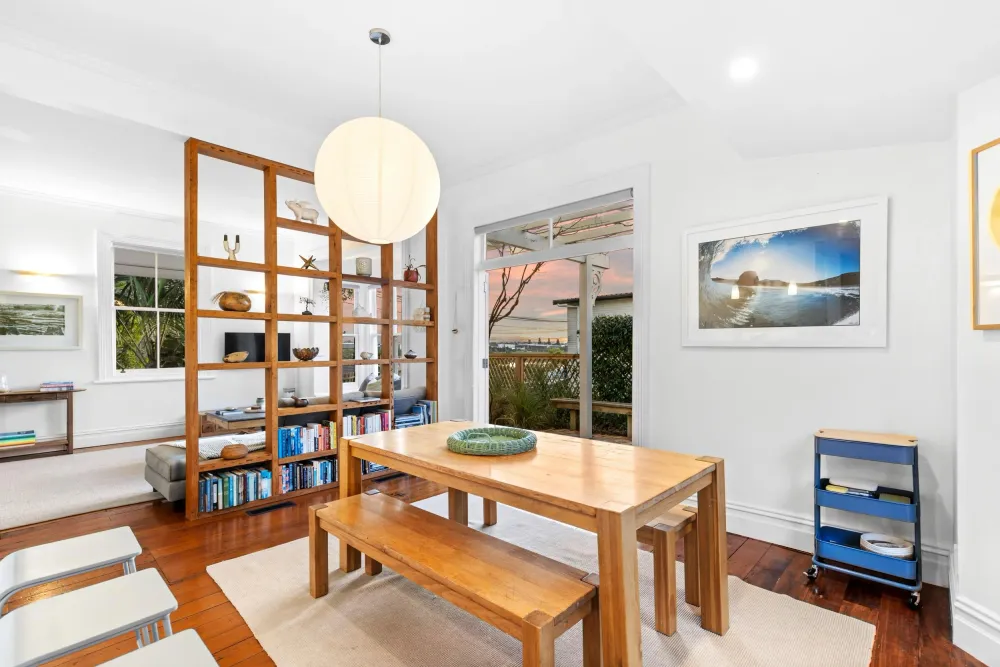 Photos of 35A Saxon Street