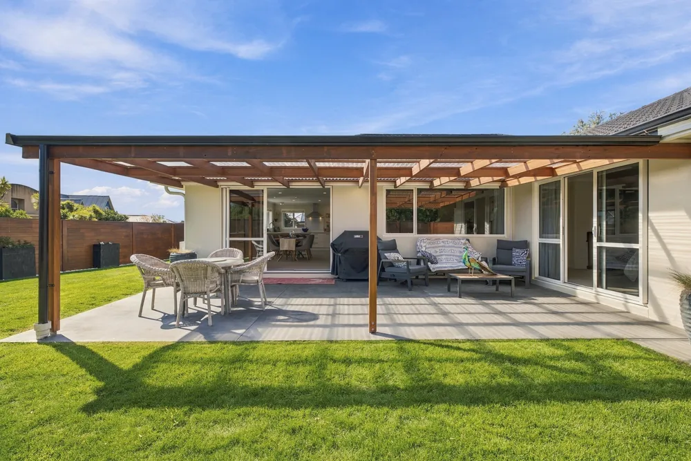 Photos of 61 Kotuku Crescent