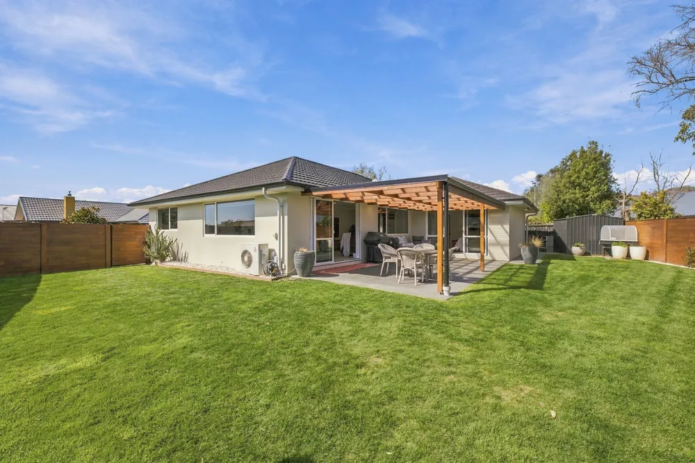 Photos of 61 Kotuku Crescent
