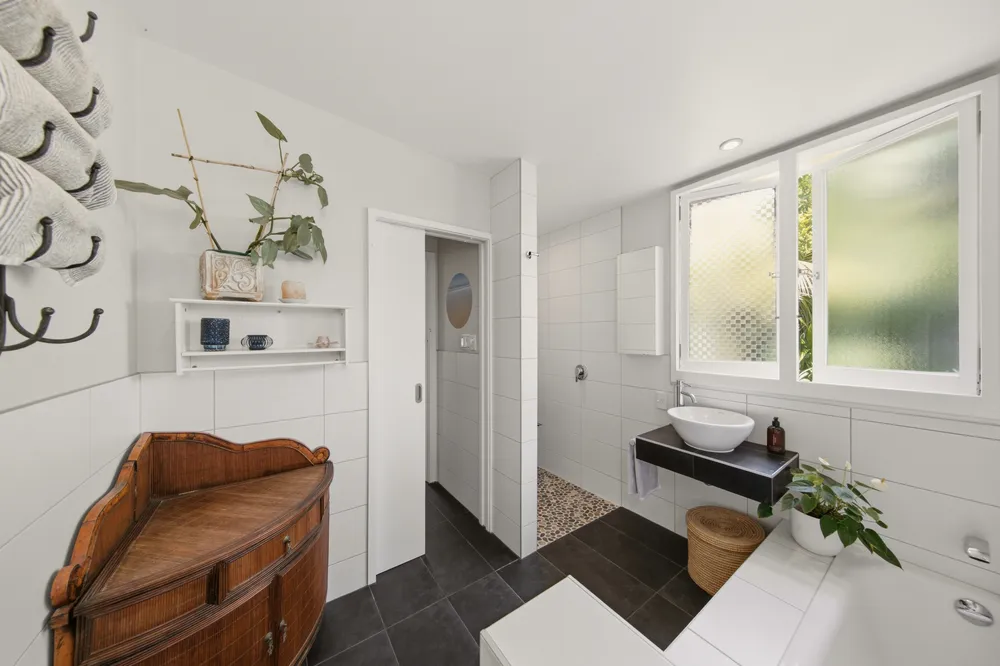 Photos of 54 Wingate Street