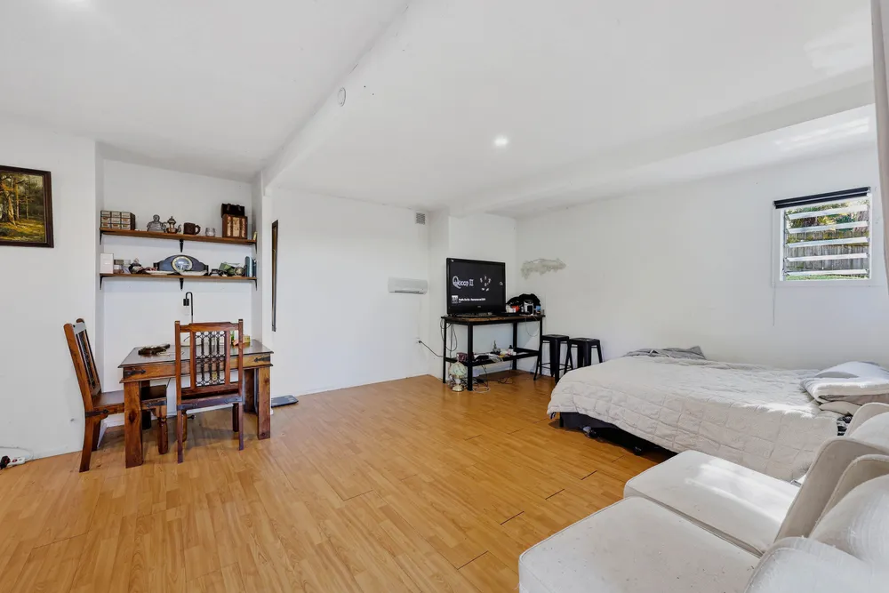 Photos of 28 Montana Avenue