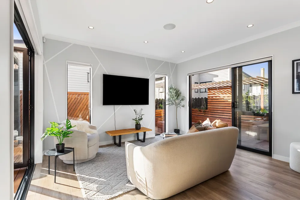 Photos of 20 Riroriro Road