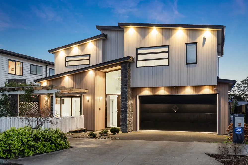 Photos of 20 Riroriro Road