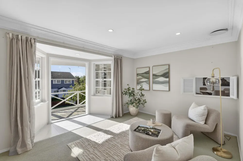 Photos of 9 Worcester Road