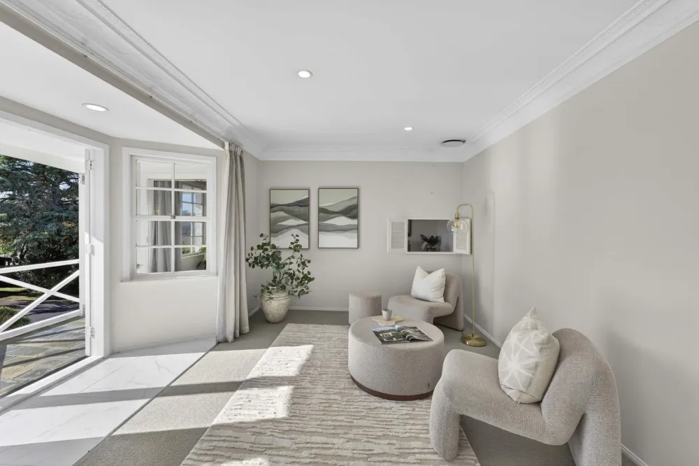 Photos of 9 Worcester Road