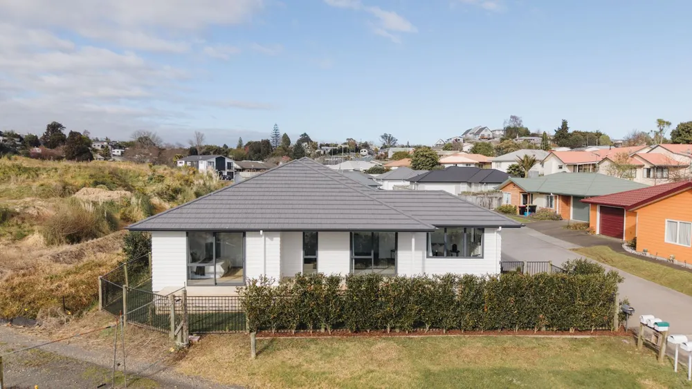 Photos of 1 Pohutukawa Way