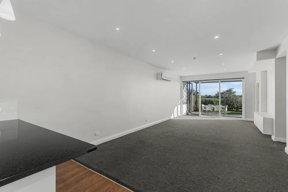 Photos of 25 Dow Square