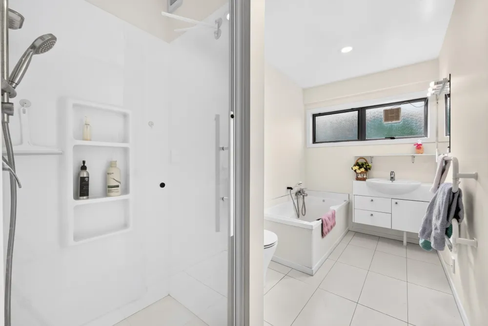 Photos of 2/51 Merani Street