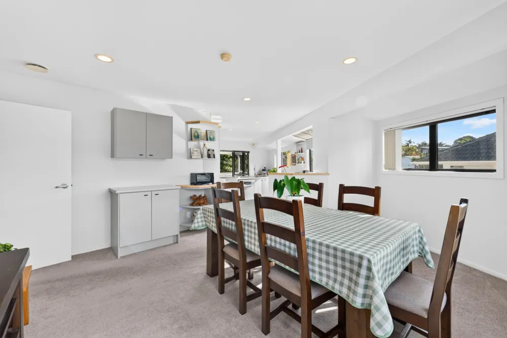 Photos of 2/51 Merani Street