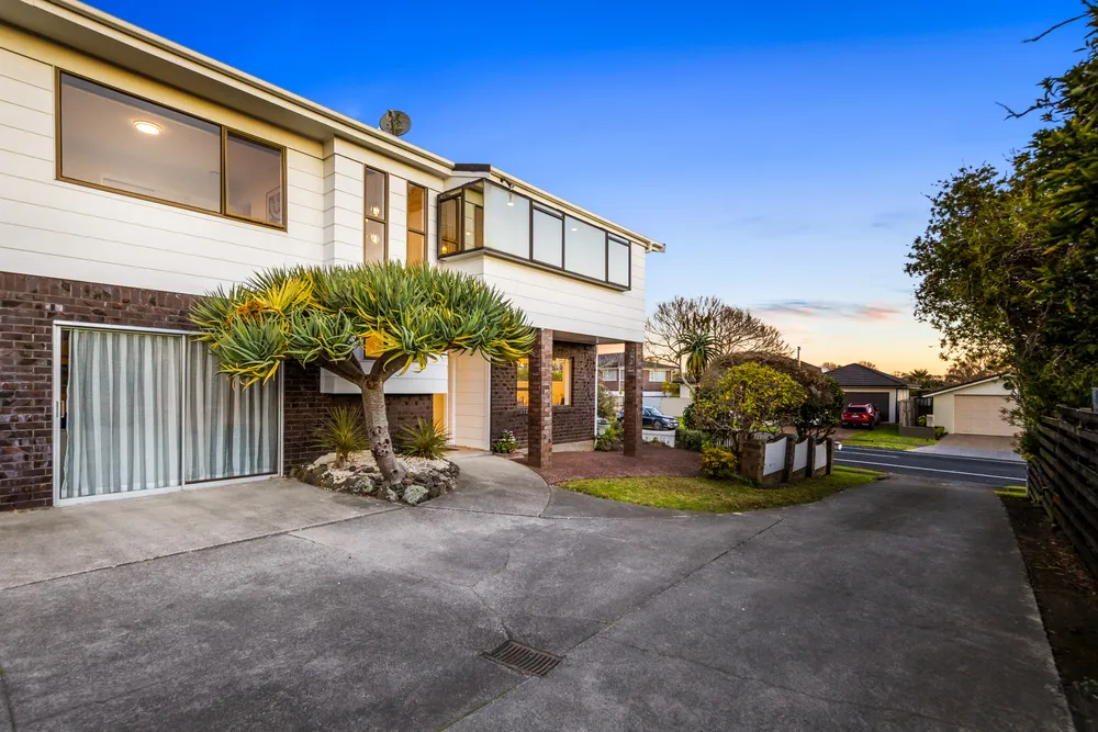 Photos of 13A Bramley Drive