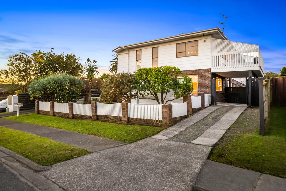 Photos of 13A Bramley Drive