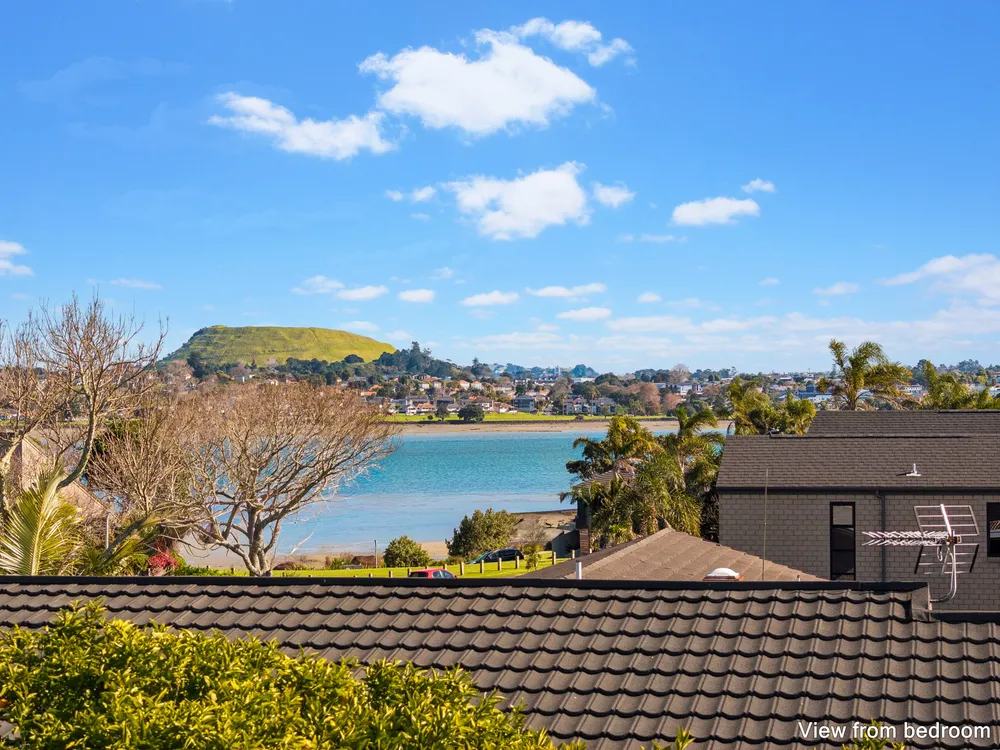 Photos of 13A Bramley Drive