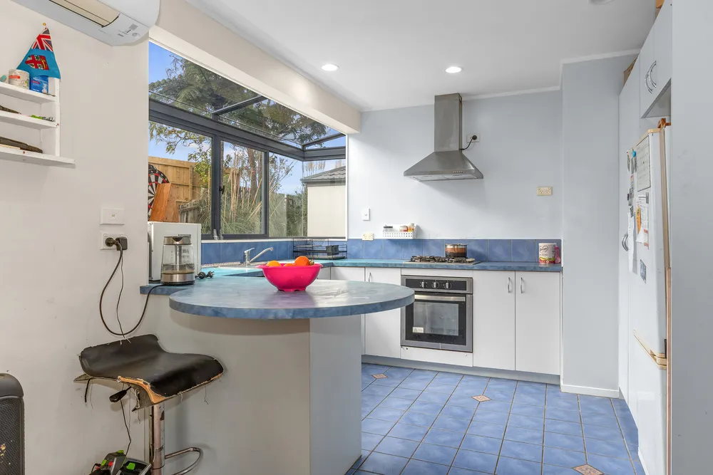 Photos of 8 Howards Way