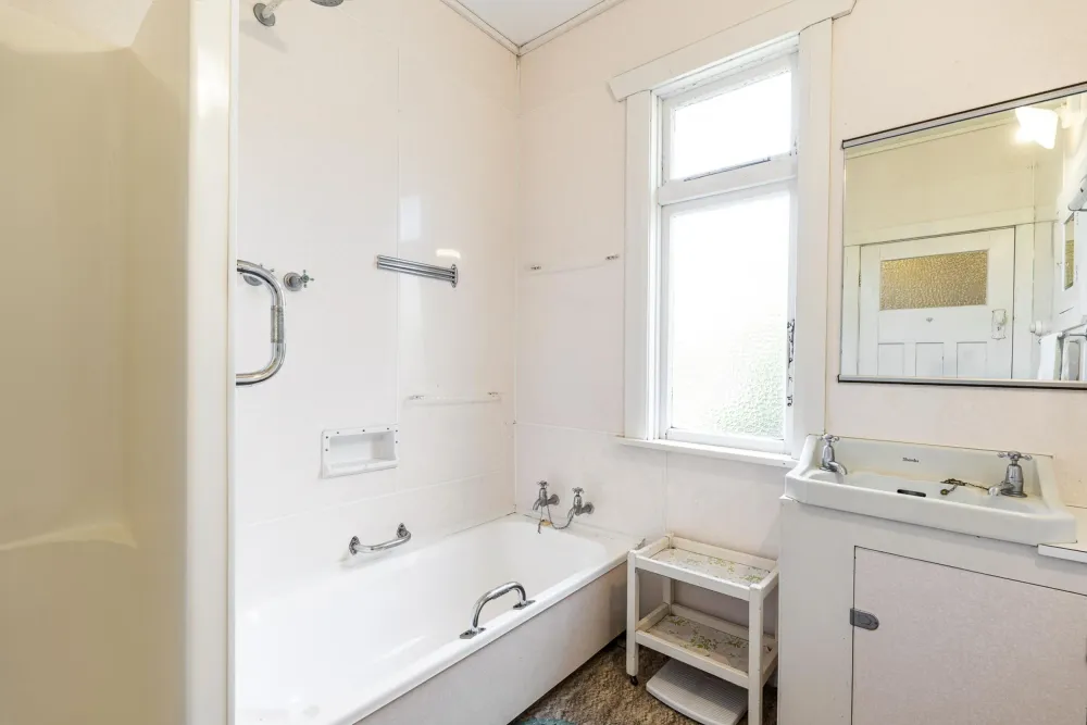 Photos of 22 Roy Terrace