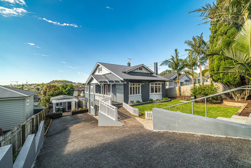 Photos of 57 Landscape Road