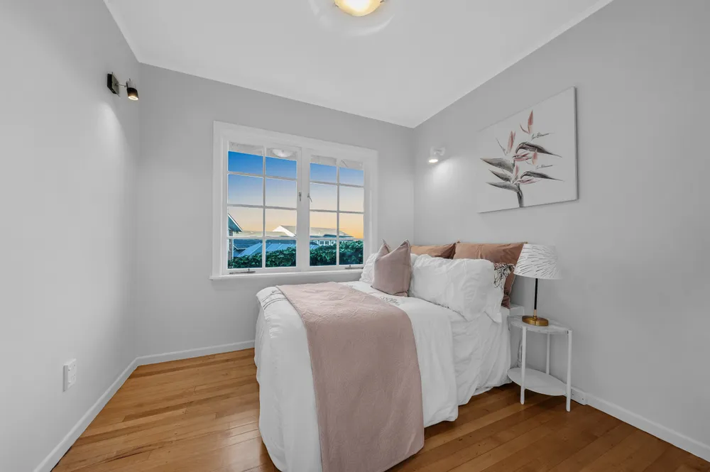 Photos of 5 Kempthorne Crescent