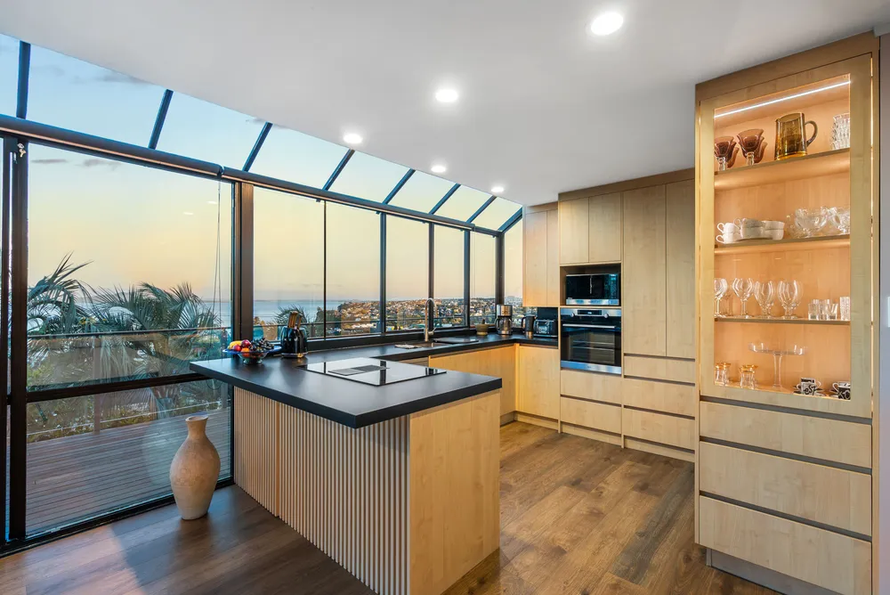 Photos of 844 Beach Road