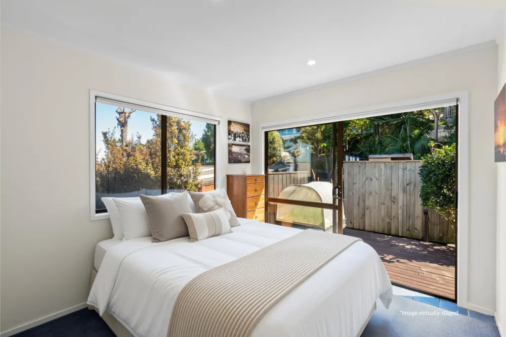 Photos of 844 Beach Road