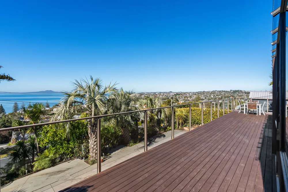 Photos of 844 Beach Road