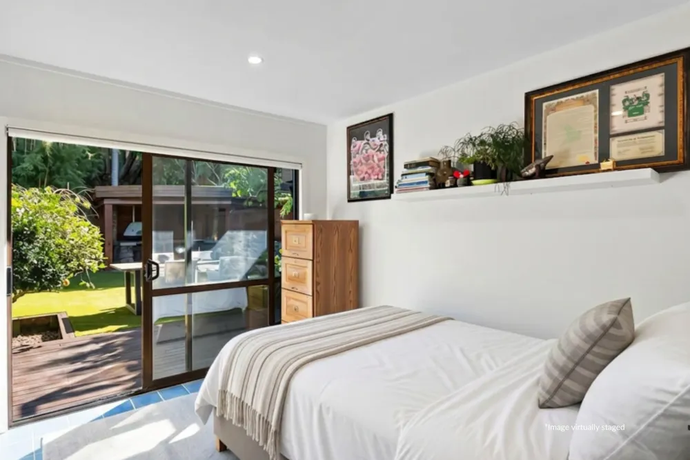 Photos of 844 Beach Road
