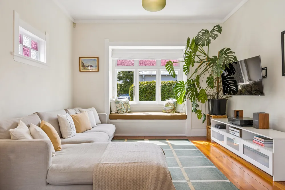 Photos of 1B Segar Avenue