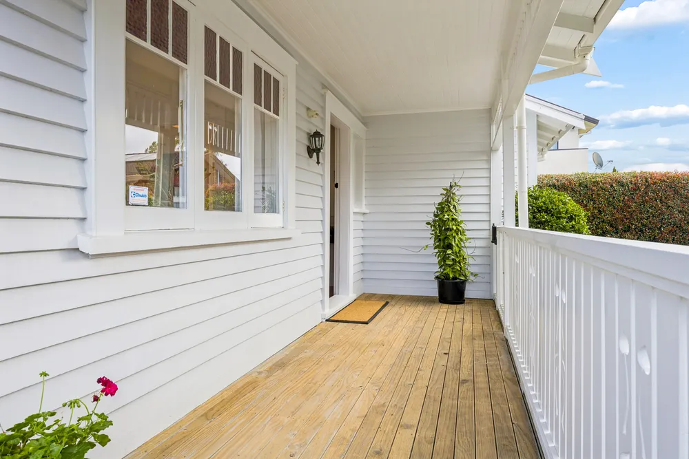 Photos of 1B Segar Avenue