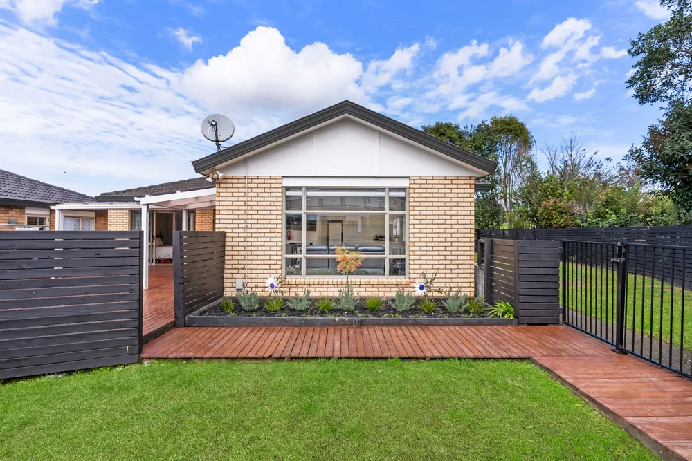 Photos of 1A Charlenne Close