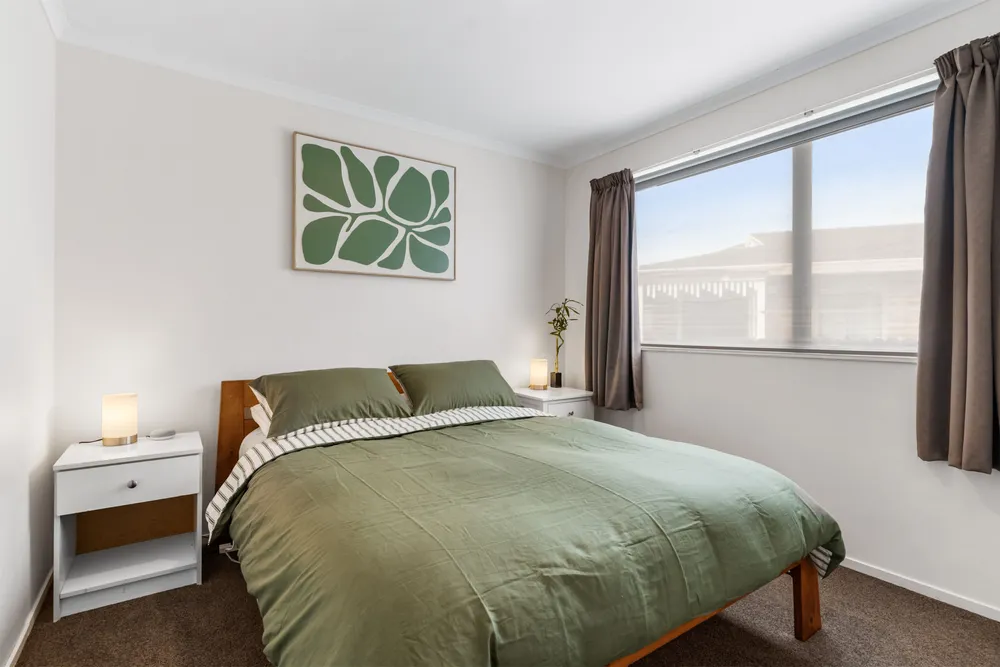 Photos of 1A Charlenne Close